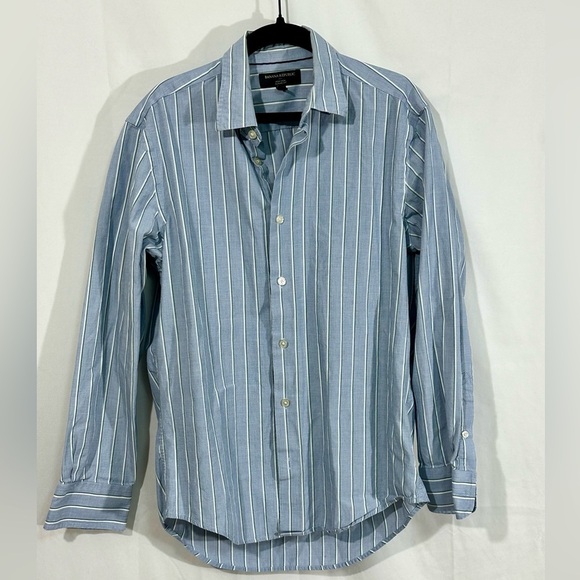 Banana Republic Non-Iron Classic Fit Dress Shirt — Men’s S Blue Stripe - Picture 1 of 5